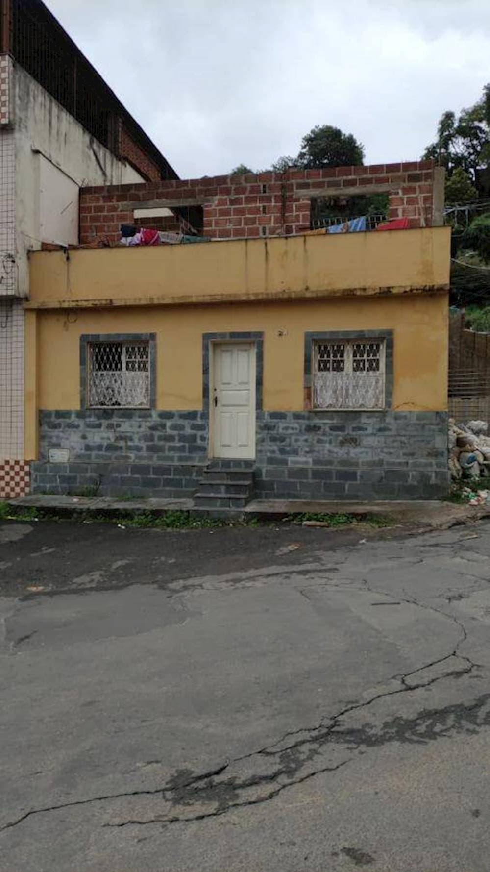 Foto 1 de 3: Casa em leilão em Juiz De Fora - MG — Casa em  São Bernardo - Juiz de Fora/MG