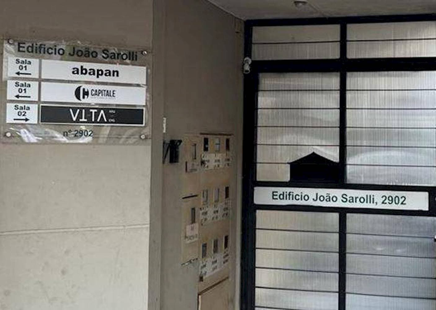 Foto 1 de 6: Apartamento em leilão em Cascavel - PR — Apartamento no "Edifício João Sarolli" - Centro - Cascavel/PR