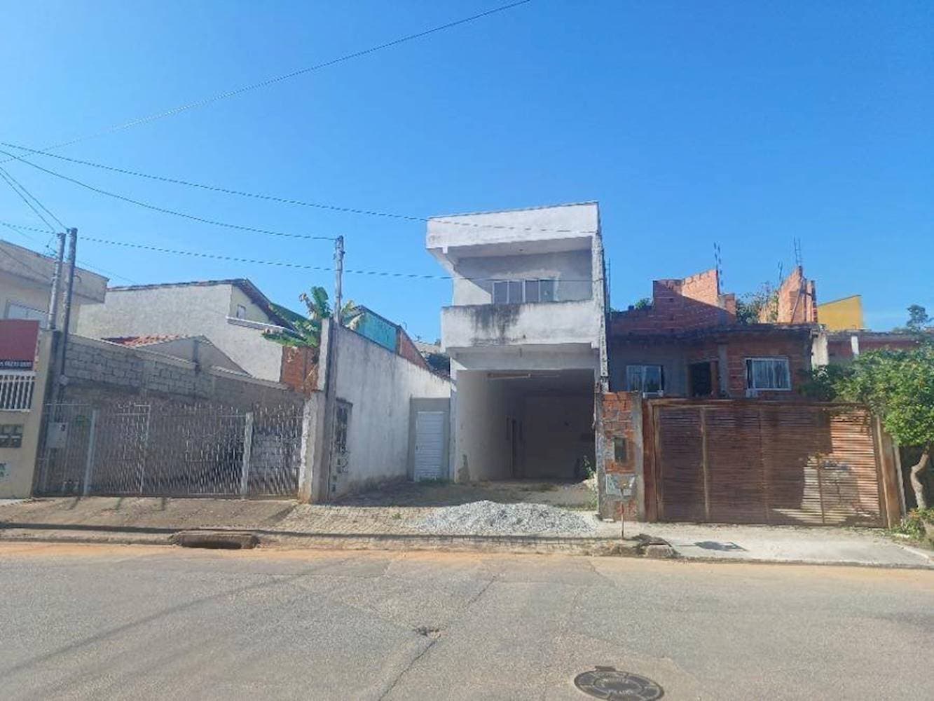 Foto 3 de 21: Comercial em leilão em São José Dos Campos - SP — Prédio no Jd. Mariana II - São José Dos Campos/SP