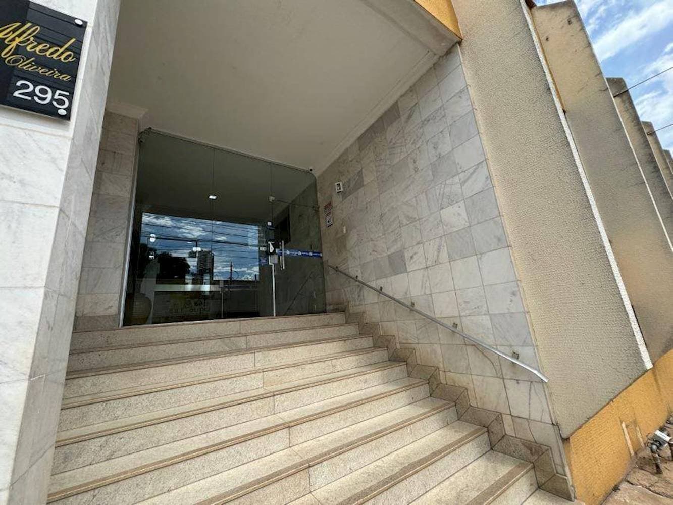 Foto 2 de 5: Apartamento em leilão em Cuiabá - MT — Apartamento no Edifício João Alfredo - Centro Norte - Cuiabá/MT