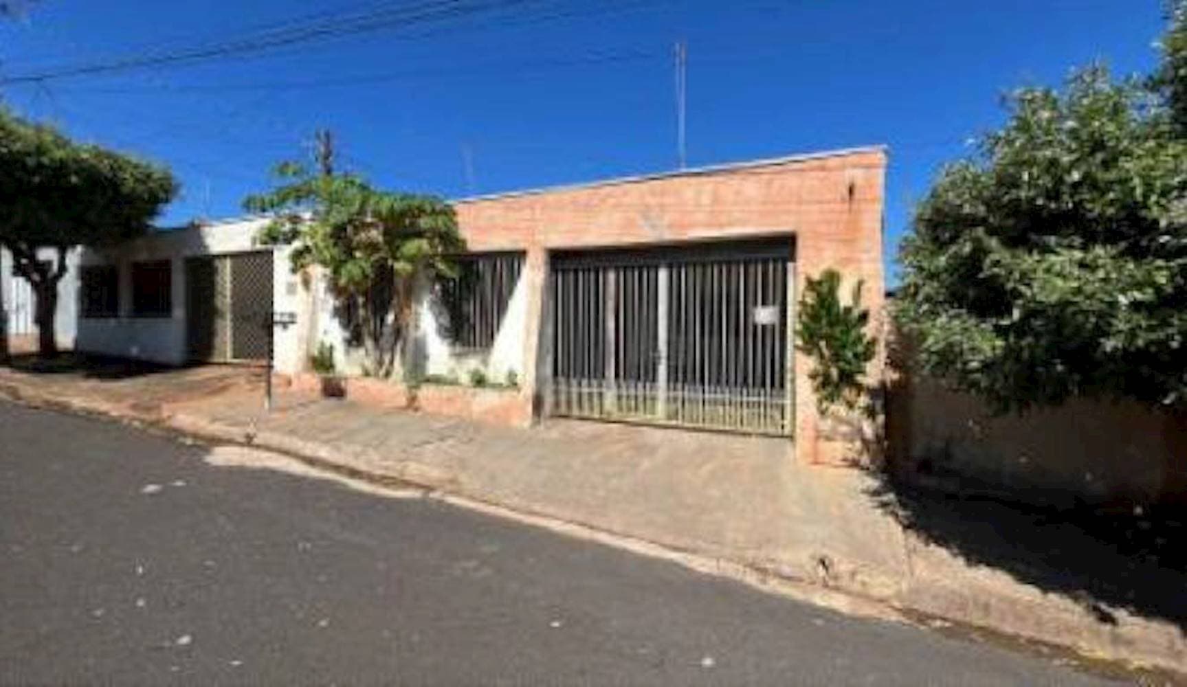 Foto 1 de 4: Casa em leilão em Ibitinga - SP — Casa no Residencial Angelo da Rosa em Ibitinga/SP
