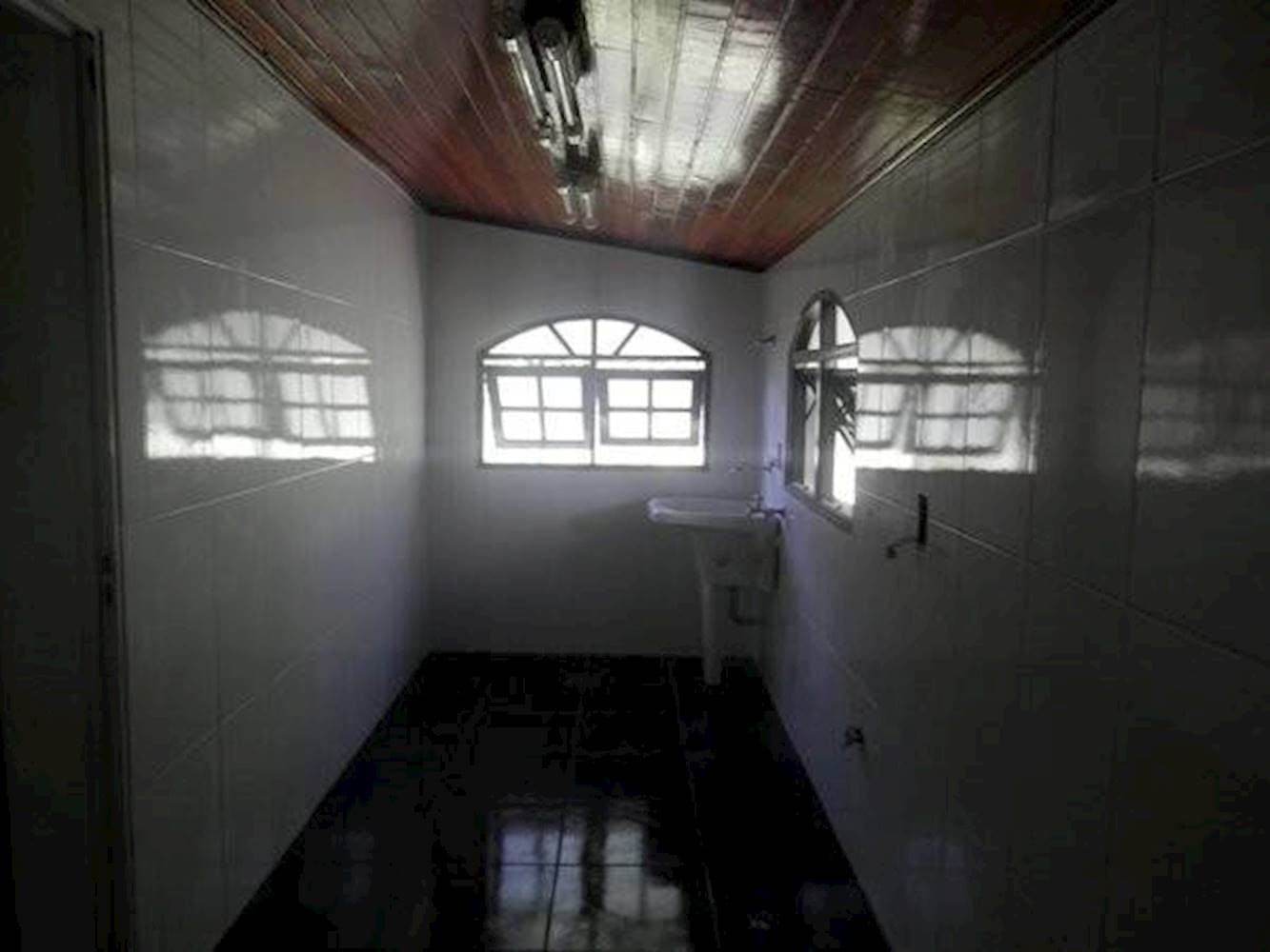 Foto 10 de 15: Casa em leilão em Vinhedo - SP — Casa de Condomínio - Caixa D'água- Vinhedo/SP
