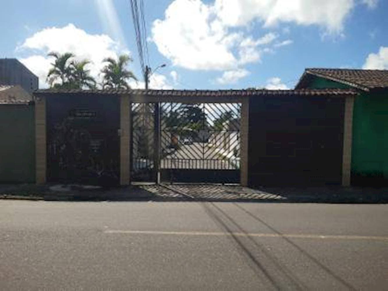 Foto 1 de 14: Casa em leilão em Ananindeua - PA — Casa em Atalaia - Ananindeua/PA