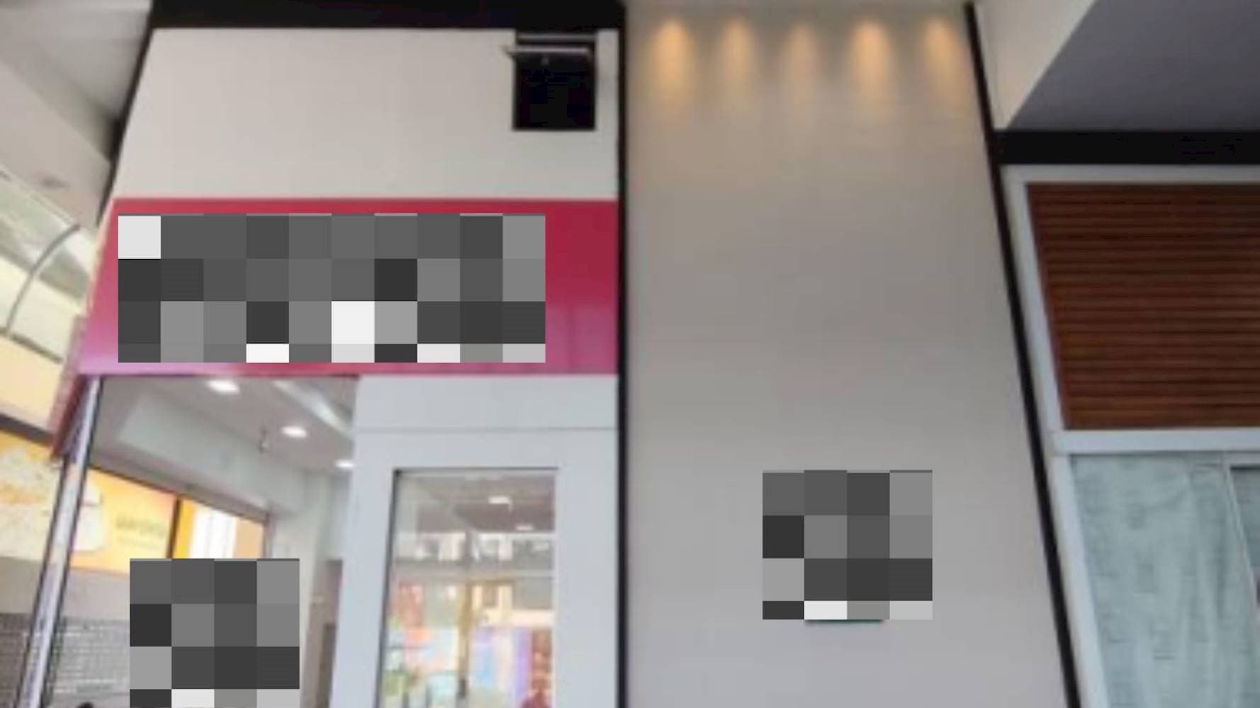 Foto 4 de 6: Comercial em leilão em Rio De Janeiro - RJ — Loja no "Centro Empresarial Barra Shopping" -  Barra da Tijuca - Rio de Janeiro/RJ