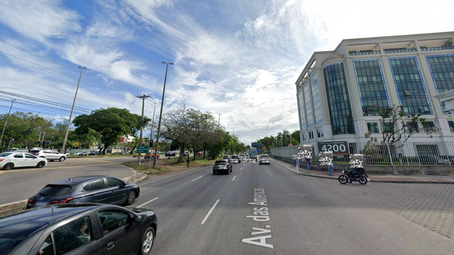 Foto 5 de 6: Comercial em leilão em Rio De Janeiro - RJ — Loja no "Centro Empresarial Barra Shopping" -  Barra da Tijuca - Rio de Janeiro/RJ