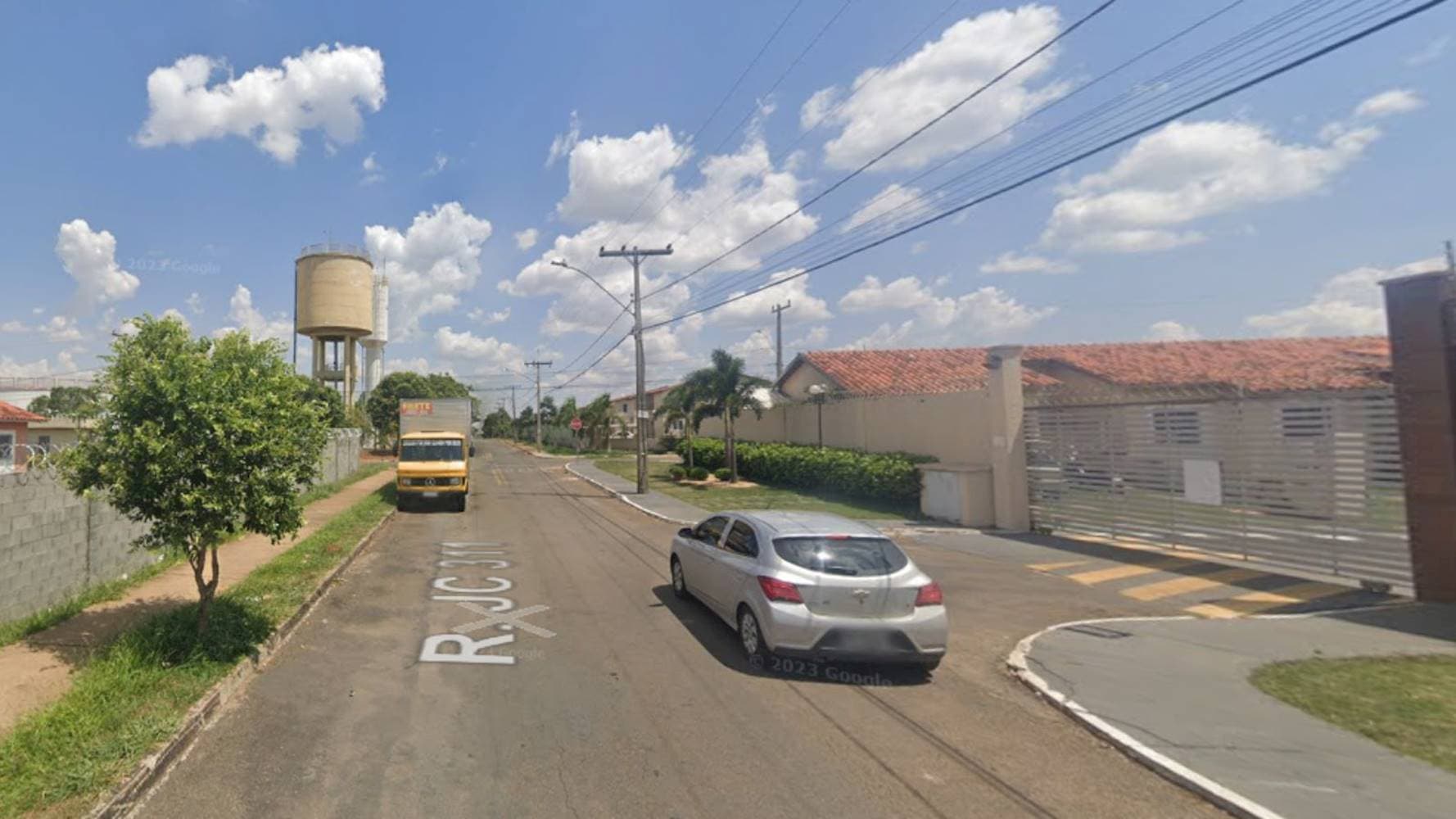 Foto 3 de 4: Casa em leilão em Goiânia - GO — Casa nos Jardins do Cerrado 7 - Goiânia/GO