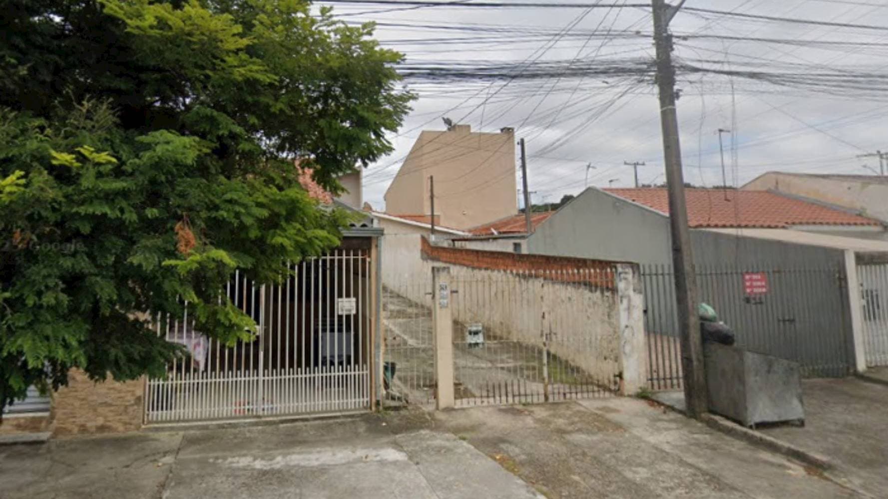 Foto 2 de 6: Casa em leilão em Curitiba - PR — Casa em Boqueirão  - Curitiba/PR