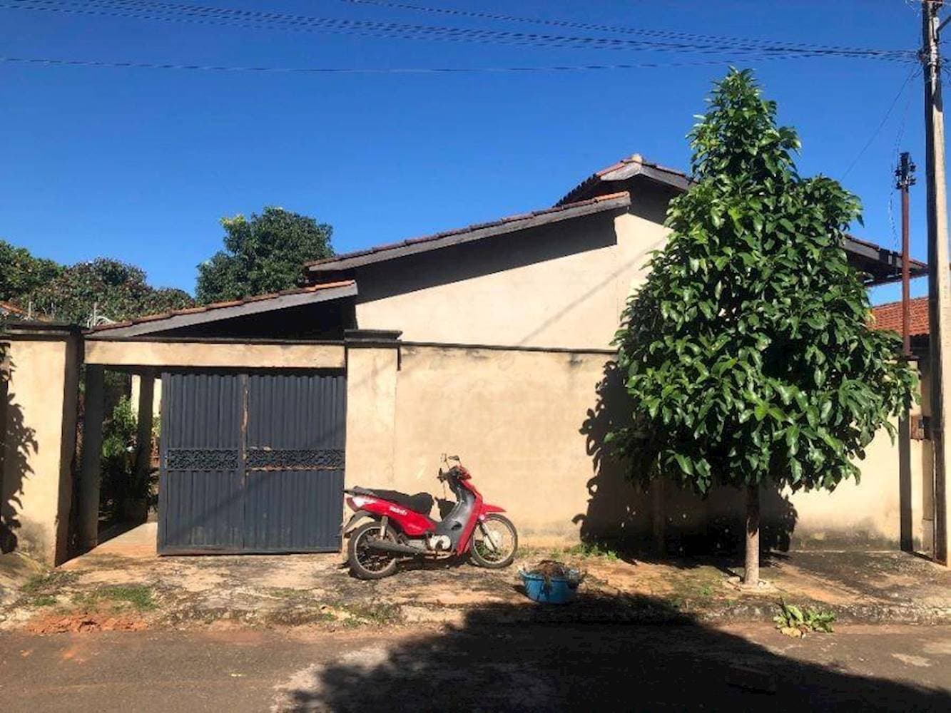 Foto 2 de 15: Casa em leilão em Palmeiras De Goiás - GO — Casa na Vila Resio - Palmeiras De Goiás/GO