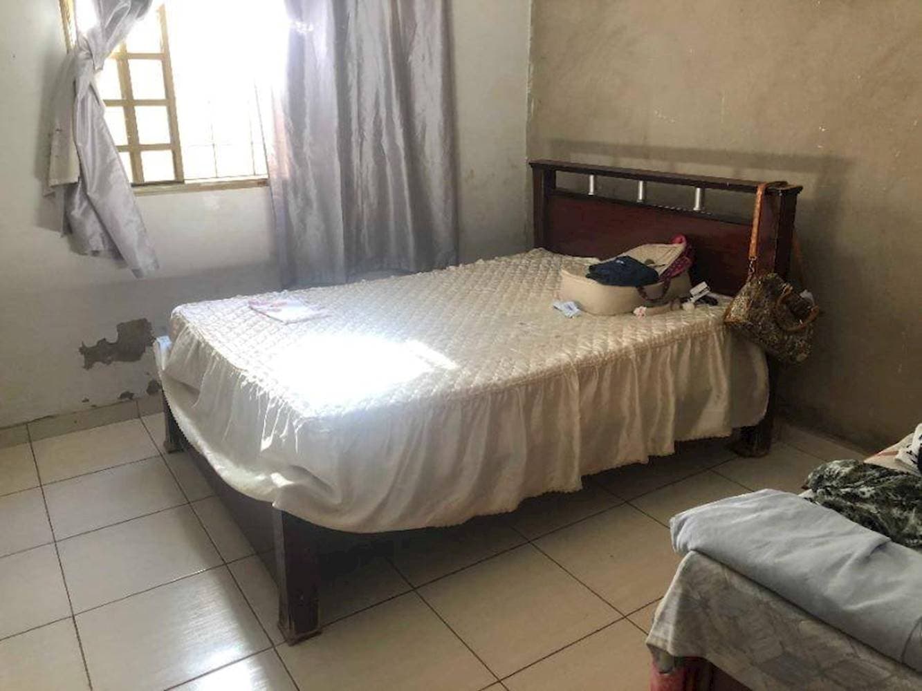 Foto 9 de 15: Casa em leilão em Palmeiras De Goiás - GO — Casa na Vila Resio - Palmeiras De Goiás/GO