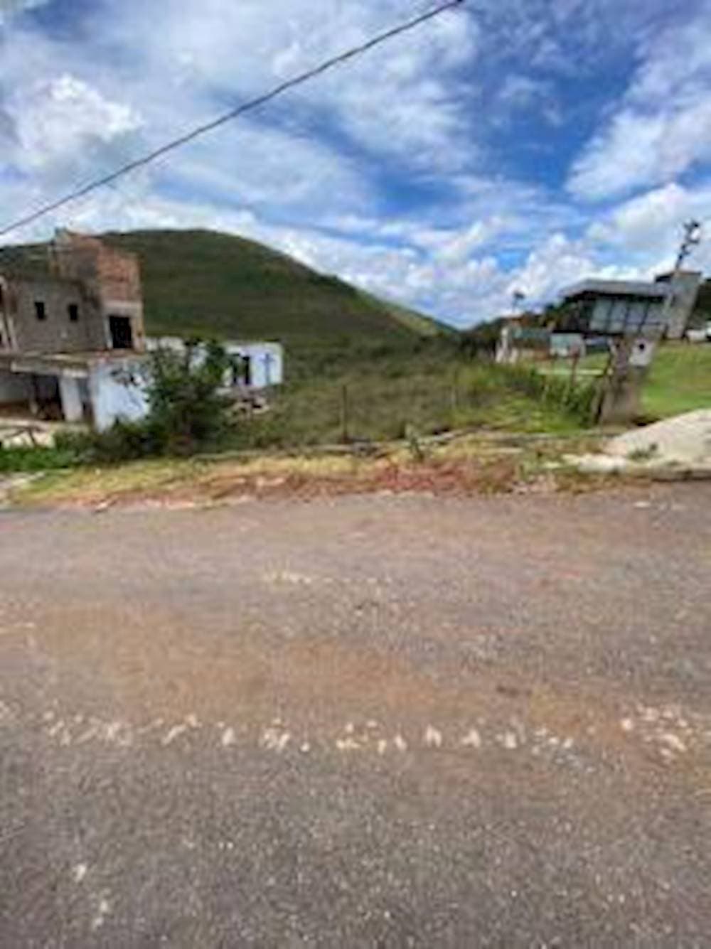 Foto 7 de 7: Terreno em leilão em Nova Lima - MG — Terreno no Balneário Agua Limpa - Nova Lima/MG