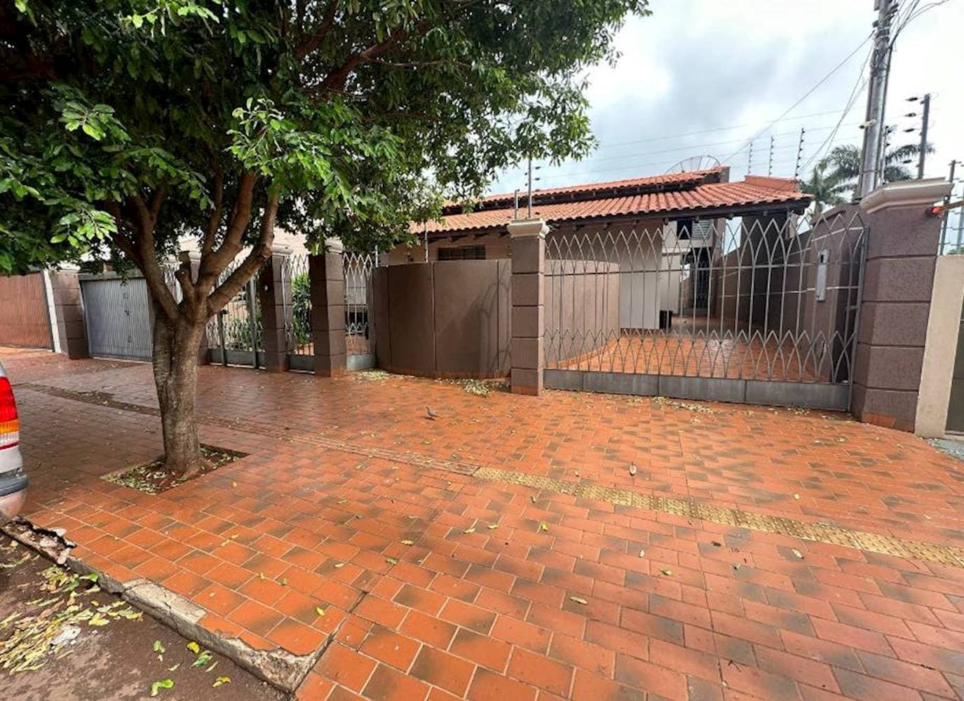 Foto 1 de 30: Casa em leilão em Dourados - MS — Casa na Vila Planalto - Dourados/MS