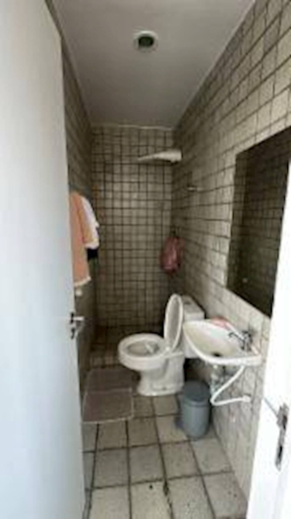 Foto 17 de 32: Apartamento em leilão em Jaboatão Dos Guararapes - PE — Apartamento em Piedade - Jaboatão Dos Guararapes/PE
