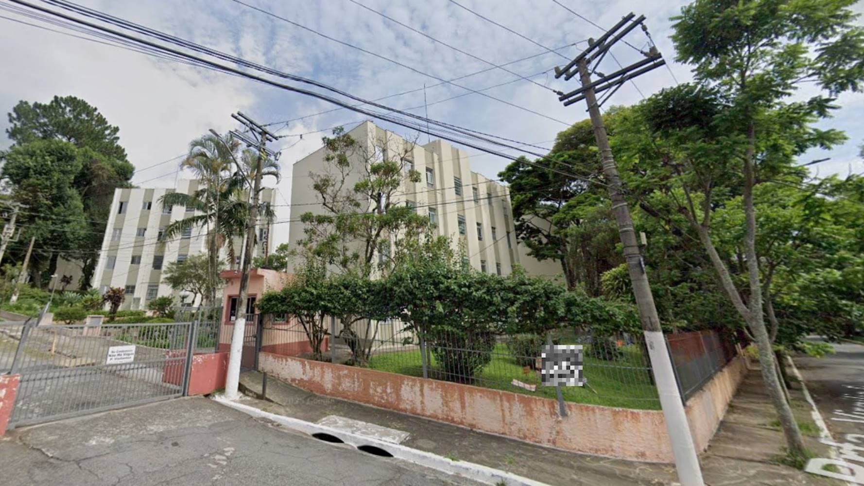 Foto 2 de 4: Apartamento em leilão em São Paulo - SP — Apartamento no "Edifício Jasmin"- Barro Branco - São Paulo/SP