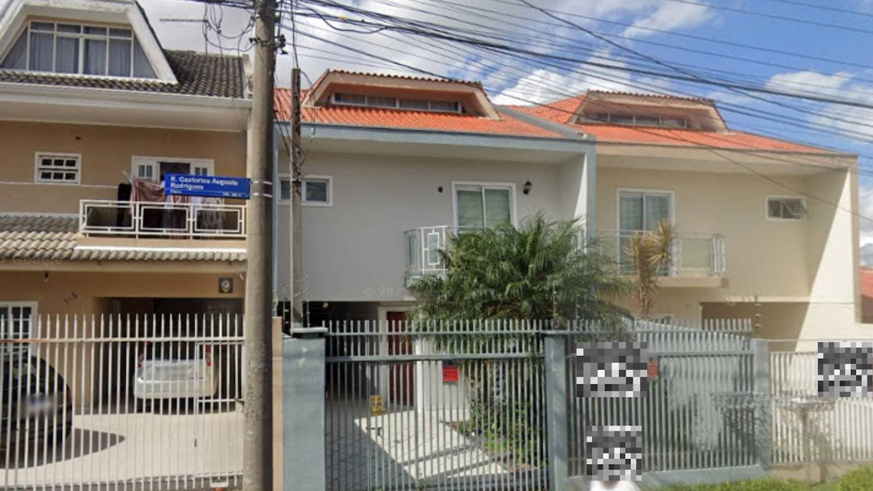 Foto 2 de 6: Casa em leilão em Curitiba - PR — Casa no Bairro Cajuru - Curitiba/PR