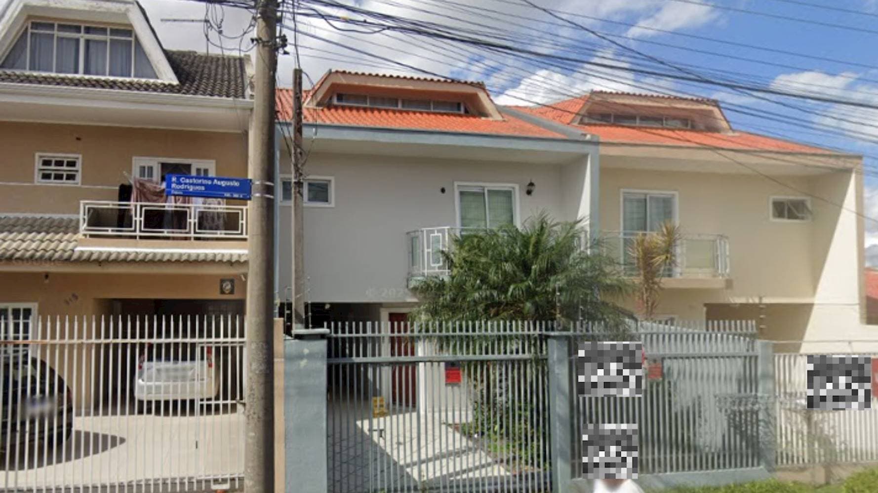 Foto 3 de 6: Casa em leilão em Curitiba - PR — Casa no Bairro Cajuru - Curitiba/PR