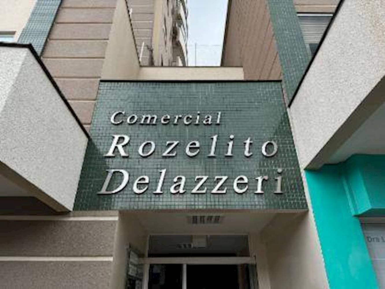 Foto 4 de 14: Comercial em leilão em Realeza - PR — Sala Comercial no Centro de Realeza/PR