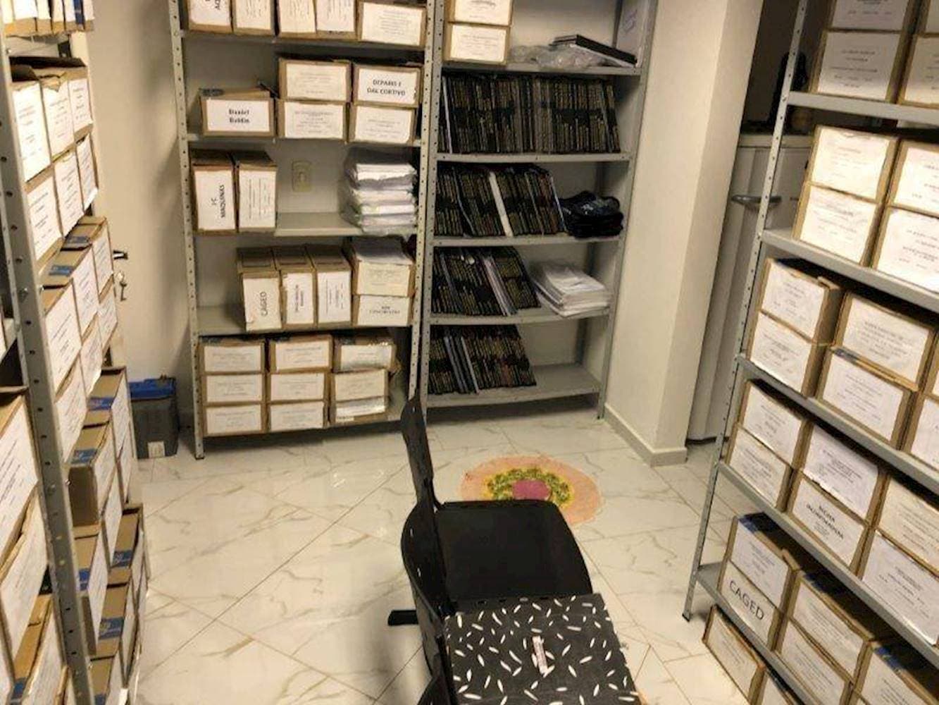 Foto 10 de 14: Comercial em leilão em Realeza - PR — Sala Comercial no Centro de Realeza/PR
