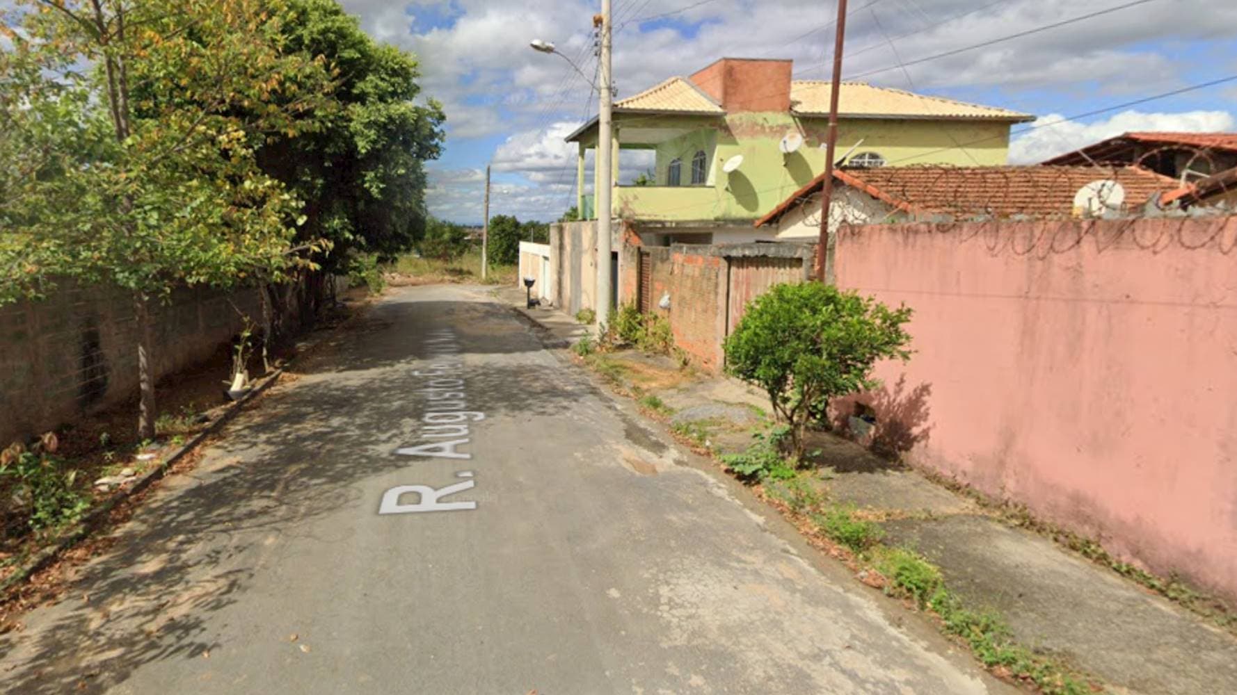 Foto 5 de 6: Casa em leilão em Montes Claros - MG — Casa no Conjunto José Carlos - Montes Claros/MG