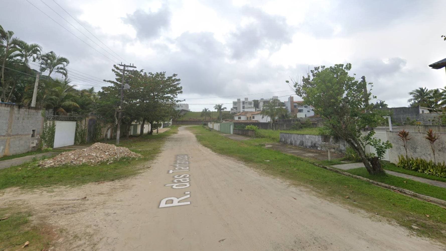Foto 5 de 5: Casa em leilão em Guarujá - SP — Casa em Balneário Praia do Pernambuco - Guarujá/SP