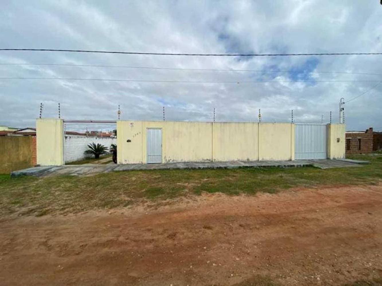 Foto 1 de 16: Casa em leilão em Extremoz - RN — Casa no Parque De Olindo Lima - Extremoz/RN