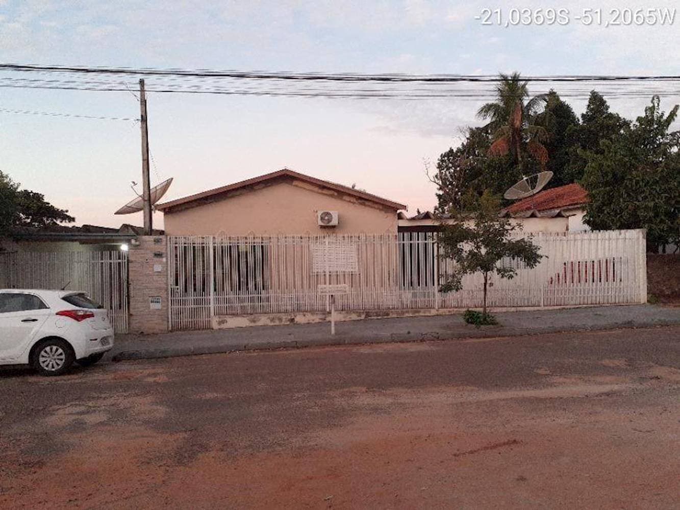 Foto 1 de 23: Casa em leilão em Guaraçaí - SP — Casa no Centro - Guaraçaí/SP