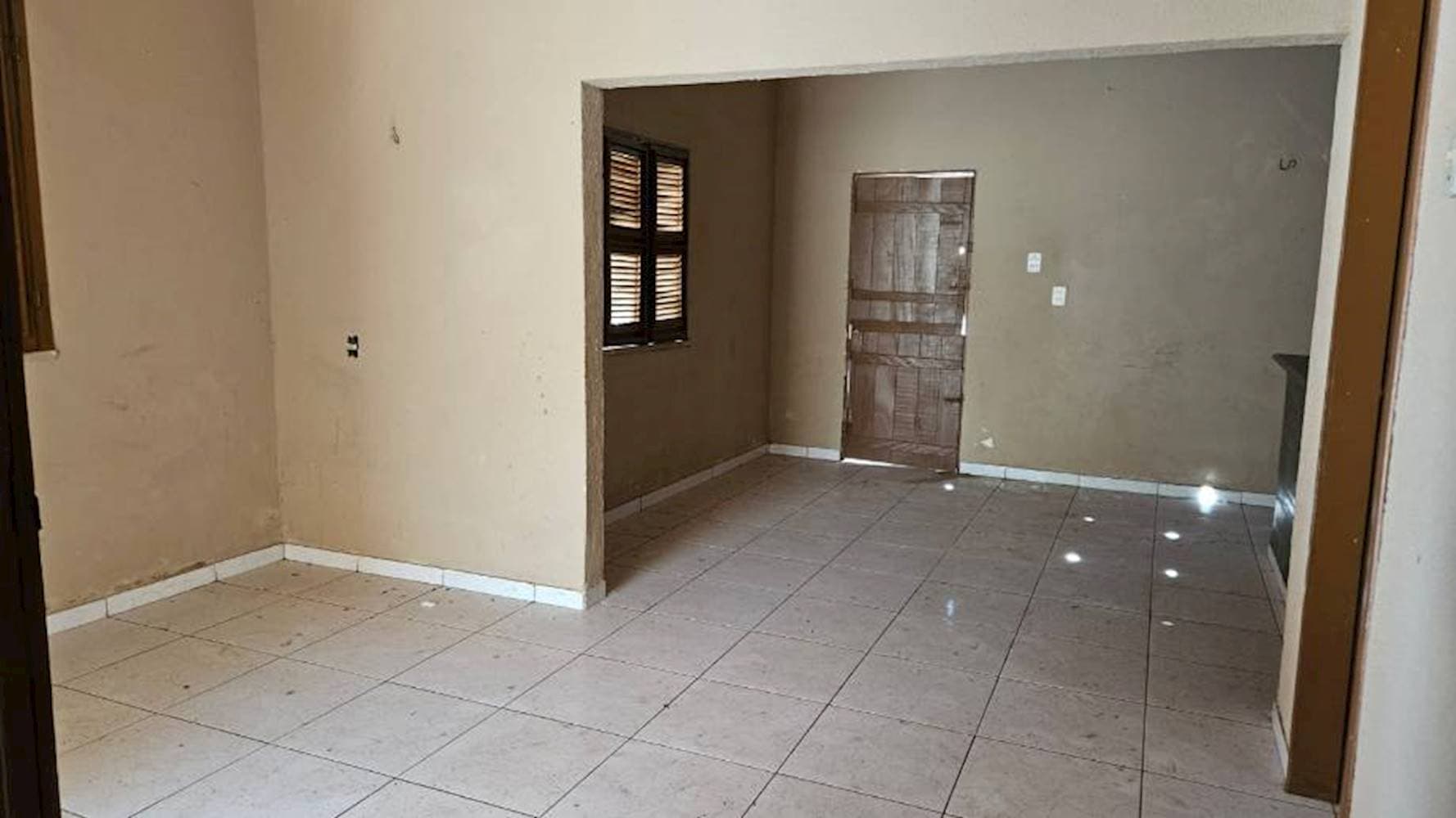 Foto 10 de 15: Casa em leilão em Fortaleza - CE — Casa em Guajeru - Fortaleza/CE