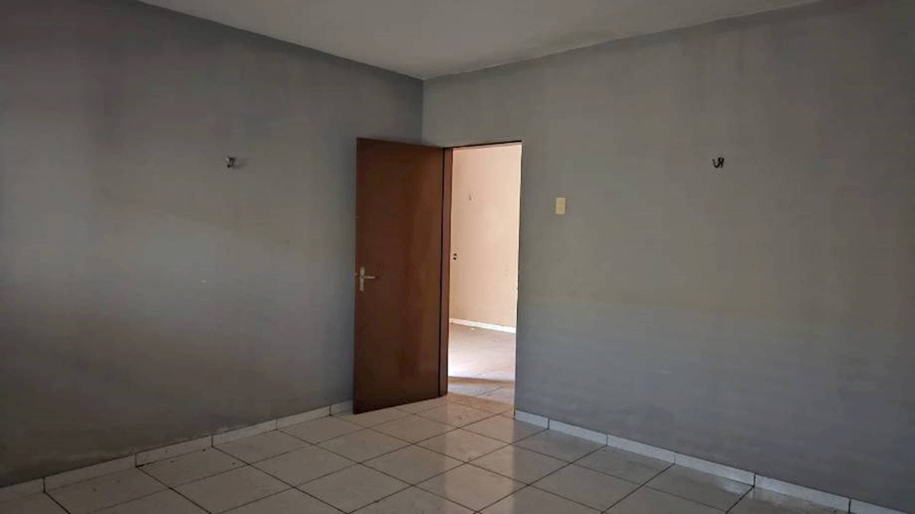 Foto 11 de 15: Casa em leilão em Fortaleza - CE — Casa em Guajeru - Fortaleza/CE