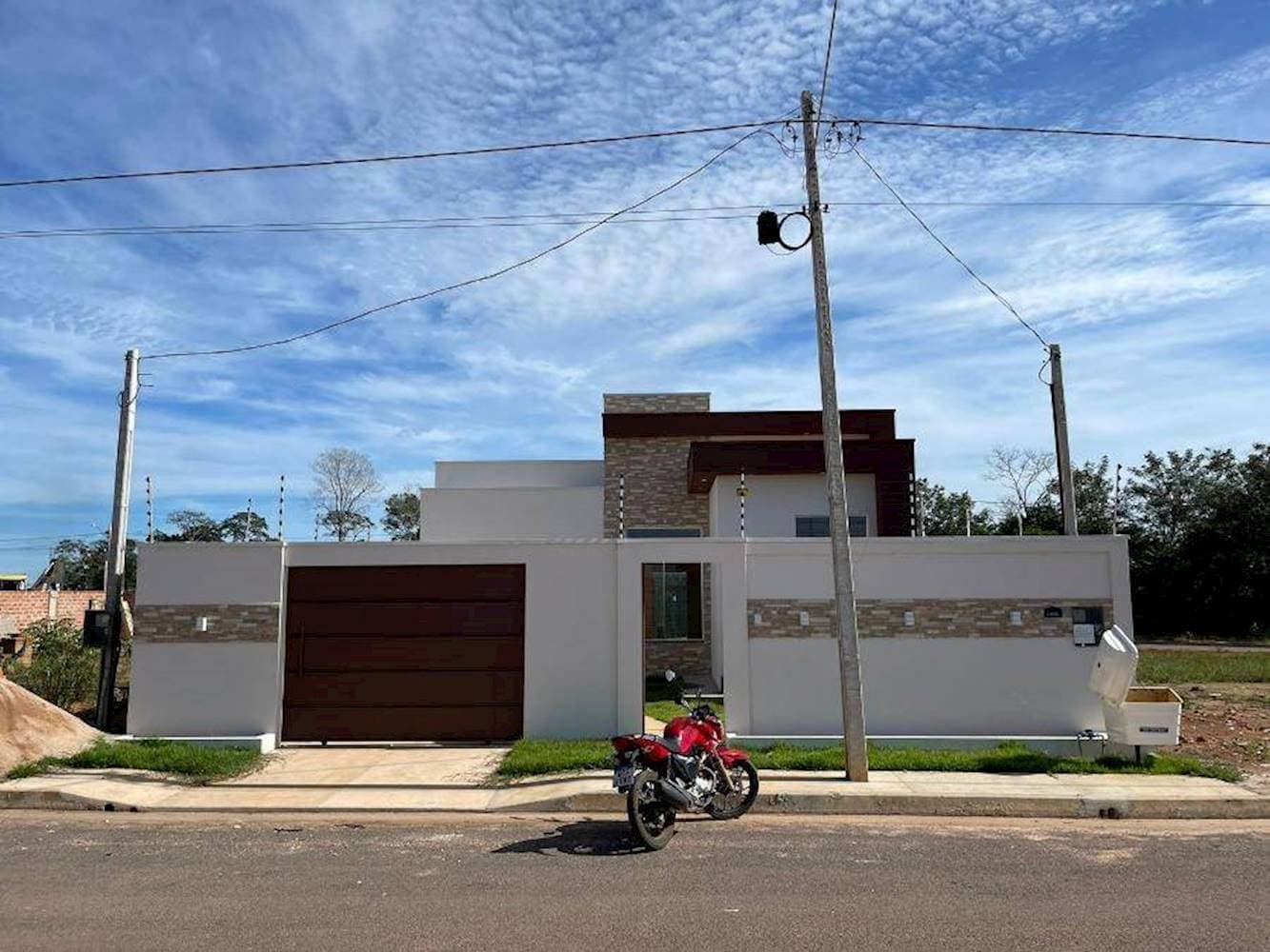 Foto 1 de 12: Casa em leilão em Vilhena - RO — Casa no Residencial Cidade Verde IV em Vilhena/RO