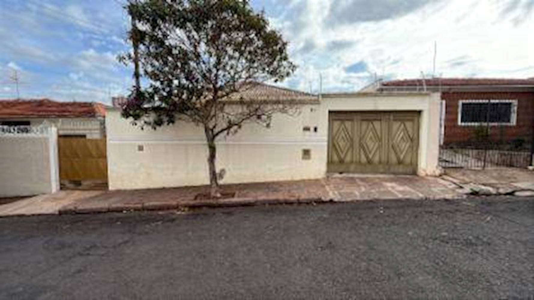 Foto 2 de 4: Casa em leilão em Araraquara - SP — Casa em Laurini - Araraquara/SP