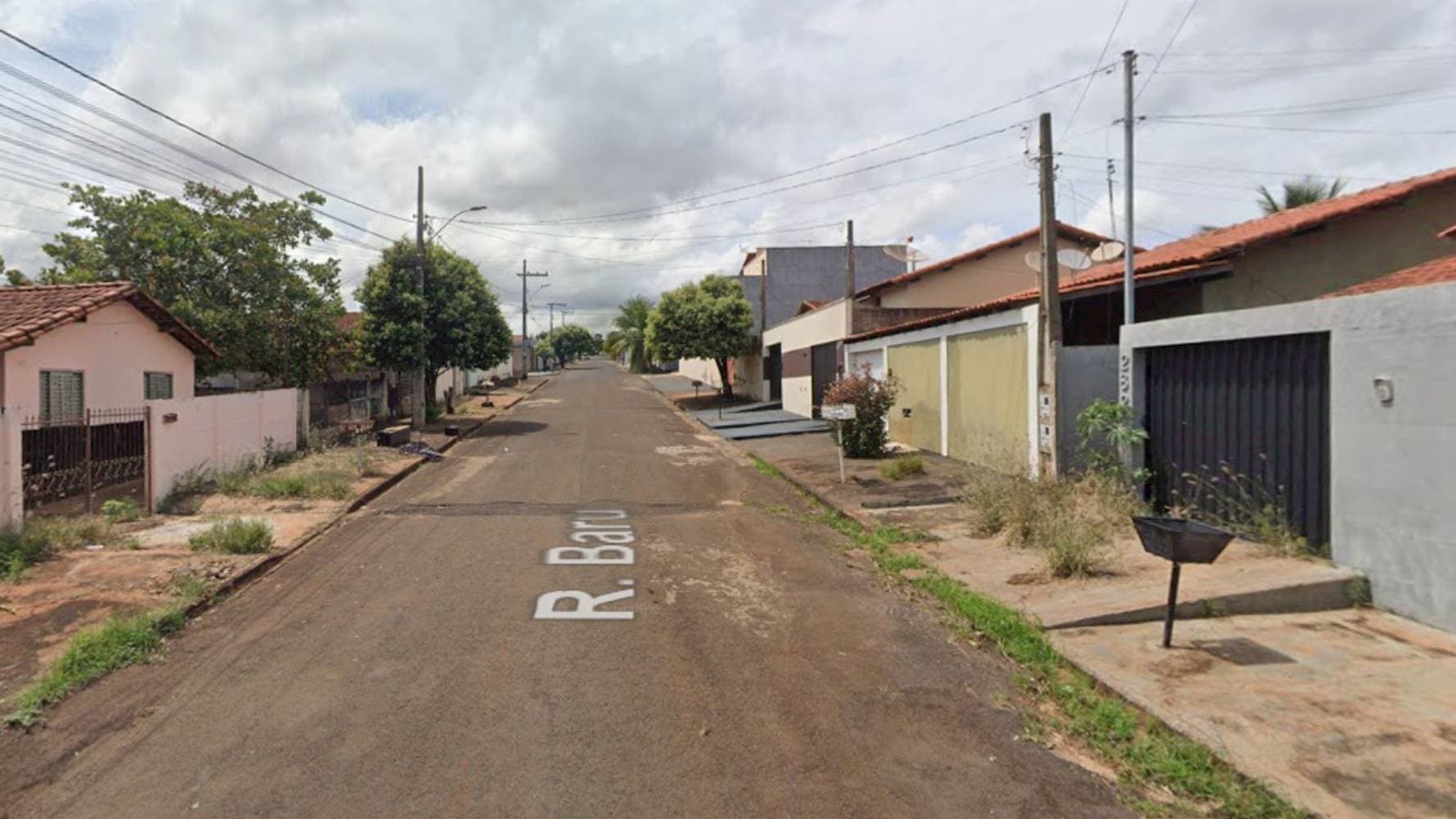 Foto 3 de 12: Casa em leilão em Ituiutaba - MG — Casa em Alvorada - Ituiutaba/MG