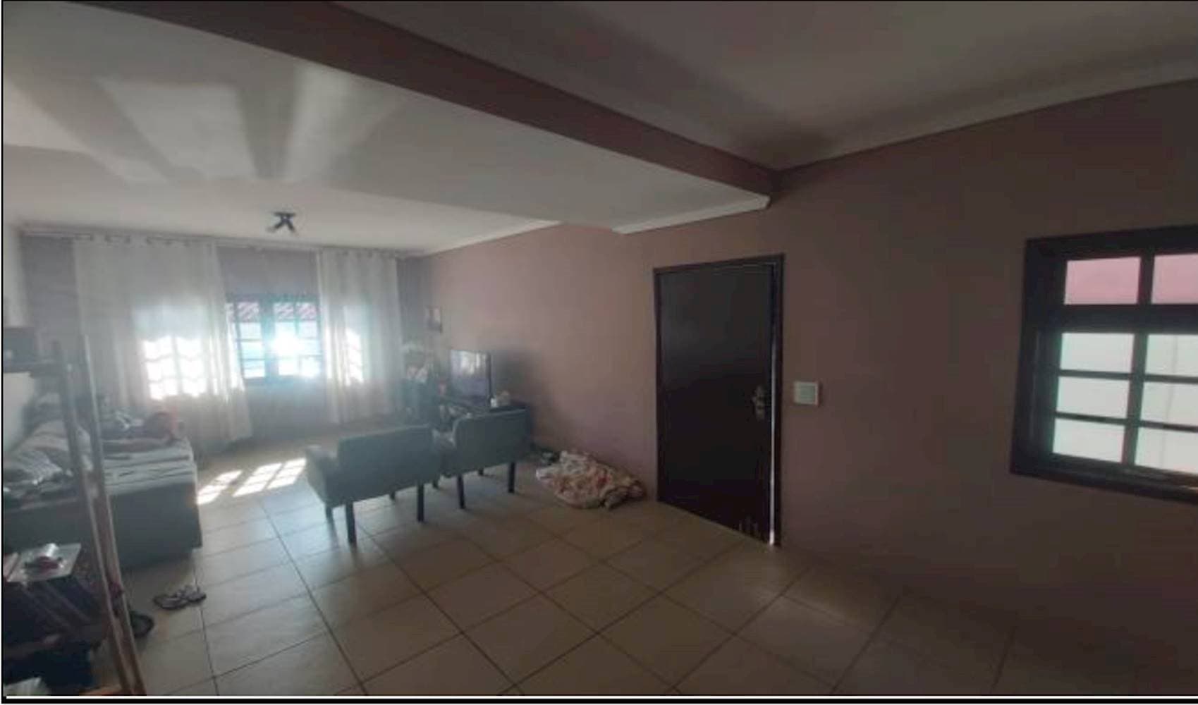 Foto 5 de 16: Casa em leilão em Taboão Da Serra - SP — Casa no Jardim Ouro Preto  - Taboão da Serra/SP