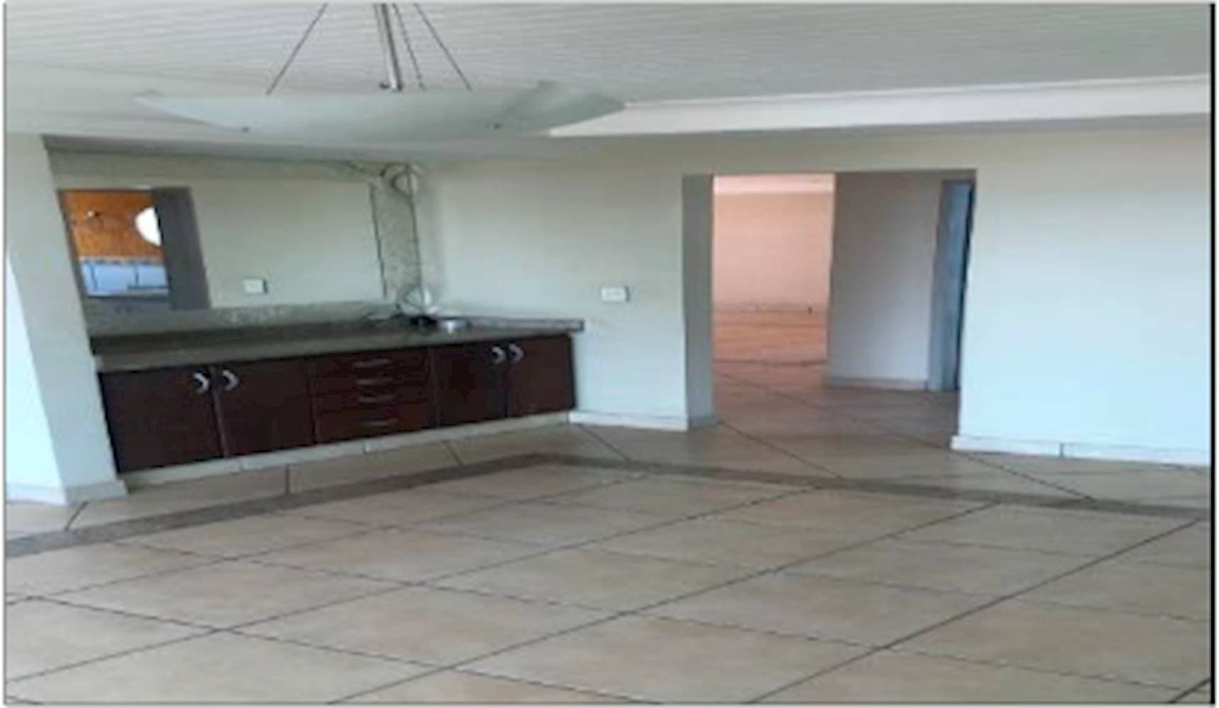 Foto 17 de 33: Casa em leilão em Goiânia - GO — Casa no Setor Gentil Meirelles - Goiânia/GO