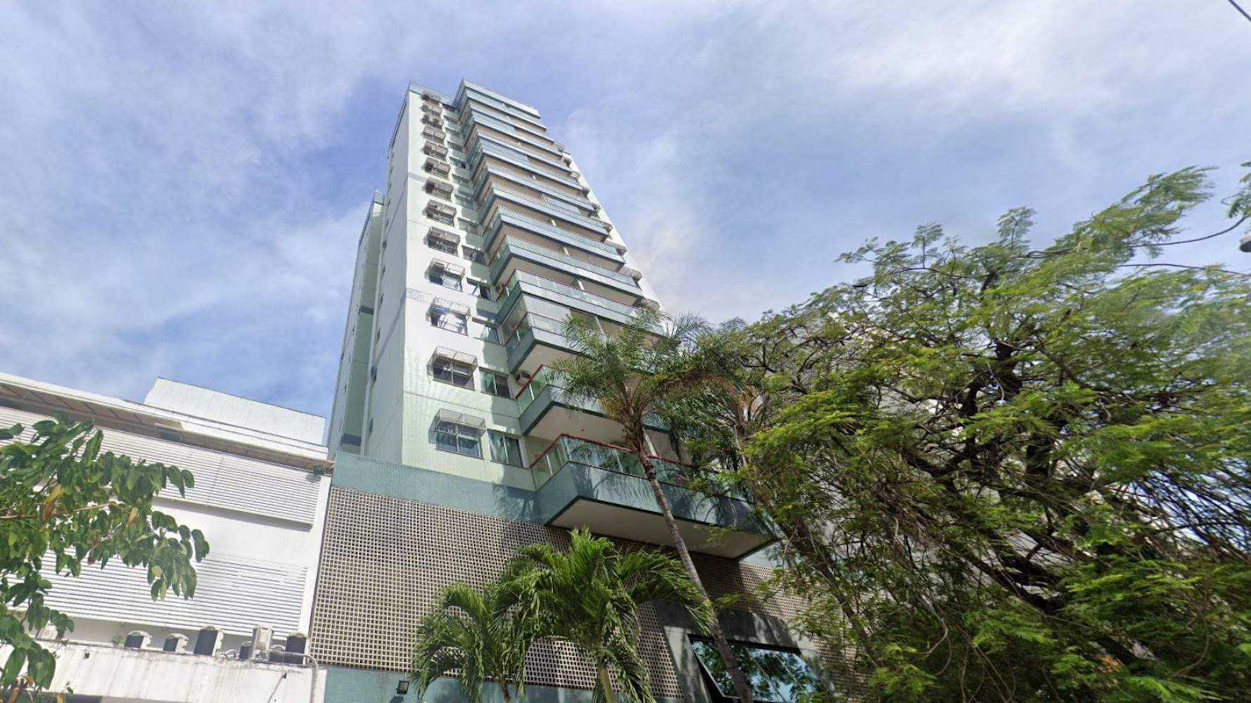 Foto 3 de 5: Apartamento em leilão em Niterói - RJ — Apartamento no "Edifício Montserrat" - Icaraí - Niterói/RJ
