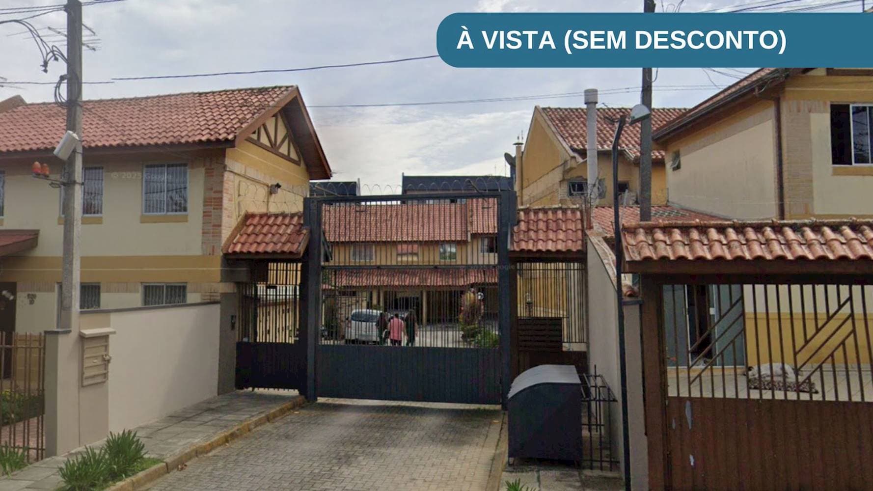 Foto 1 de 5: Casa em leilão em Curitiba - PR — Casa em Uberaba - Curitiba/PR