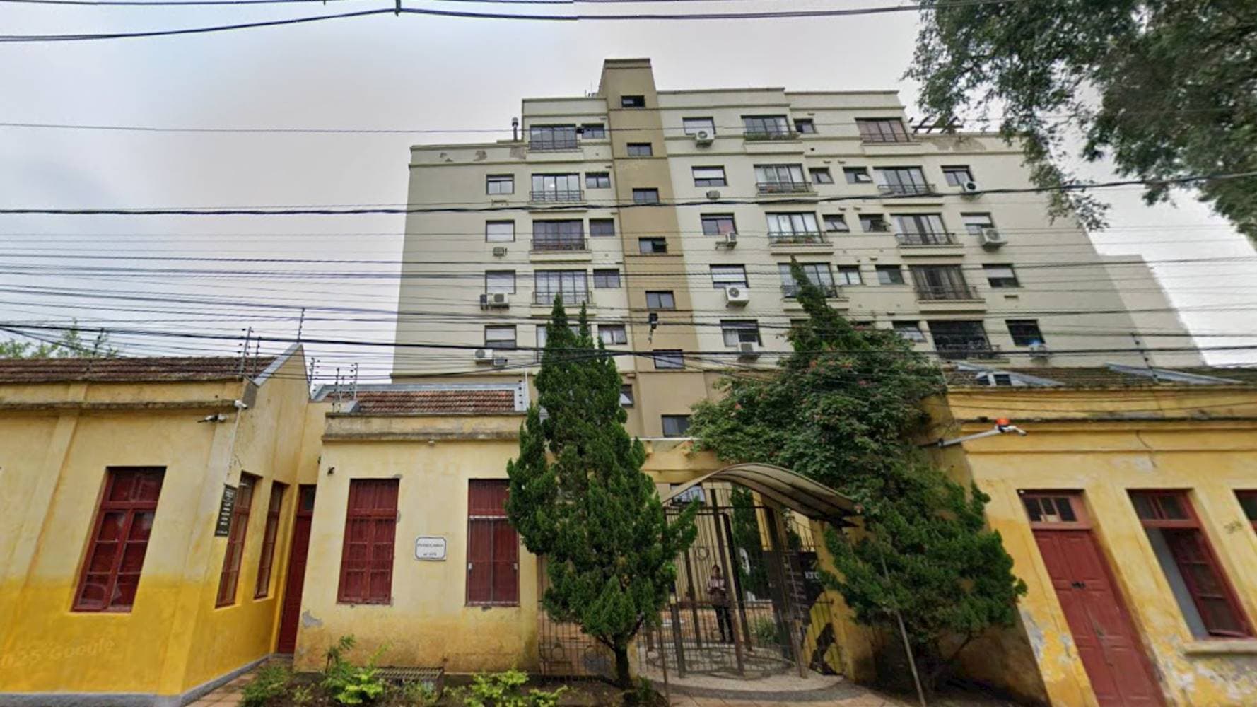 Foto 2 de 5: Apartamento em leilão em Porto Alegre - RS — Apartamento no "Edifício Pateo Lisboa" - São Geraldo - Porto Alegre/RS