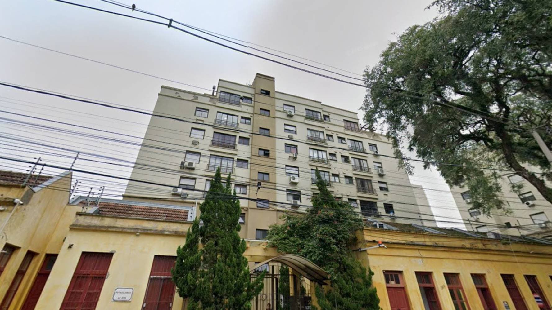 Foto 3 de 5: Apartamento em leilão em Porto Alegre - RS — Apartamento no "Edifício Pateo Lisboa" - São Geraldo - Porto Alegre/RS