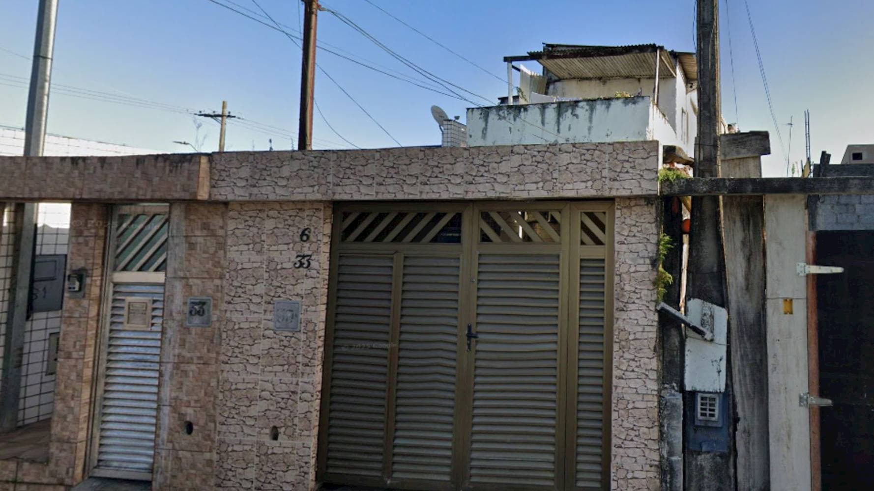 Foto 2 de 4: Casa em leilão em Santos - SP — Casa em Areia Branca - Santos/SP