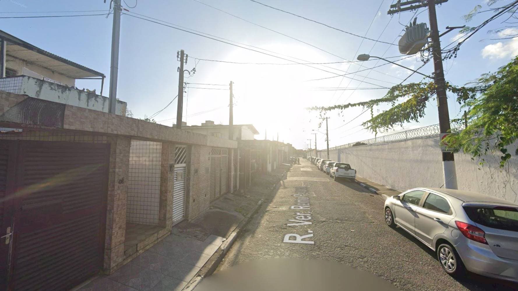 Foto 4 de 4: Casa em leilão em Santos - SP — Casa em Areia Branca - Santos/SP