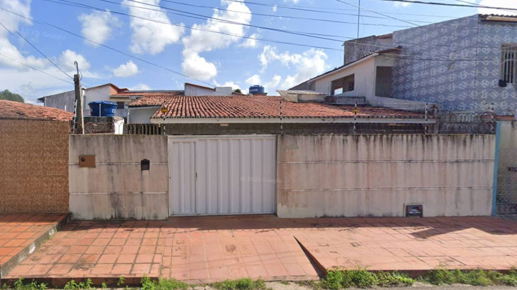 Foto 1 de 4: Casa em leilão em Natal - RN — Casa no Bairro Potengi - Natal/RN