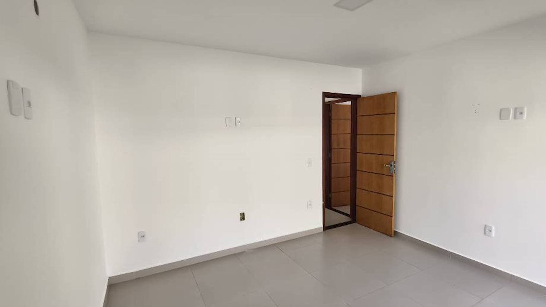 Foto 12 de 20: Casa em leilão em Maricá - RJ — Casa em Aracatiba - Maricá/RJ