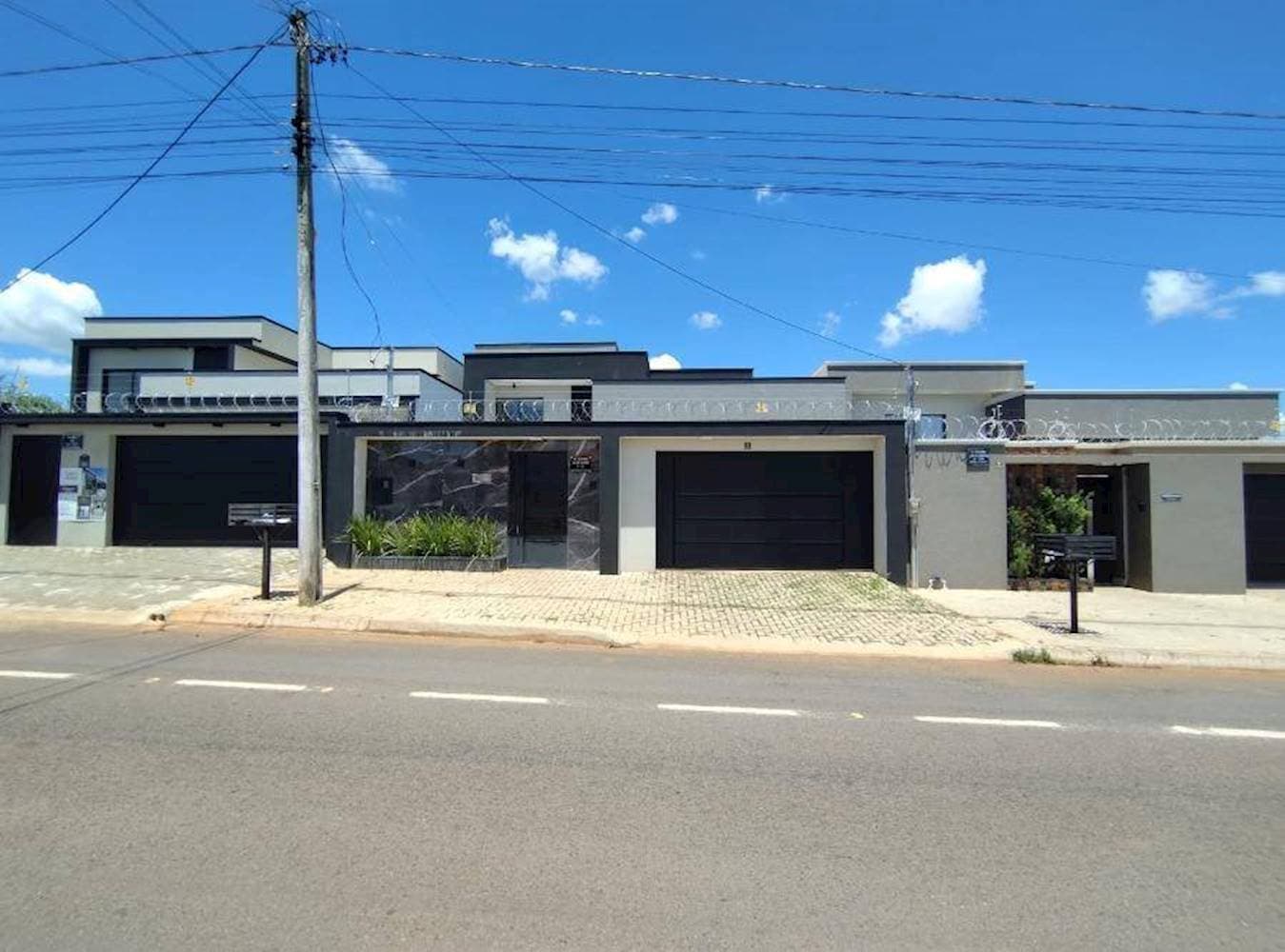 Foto 1 de 3: Casa em leilão em Caldas Novas - GO — Casa em Caldas Do Oeste - Caldas Novas/GO