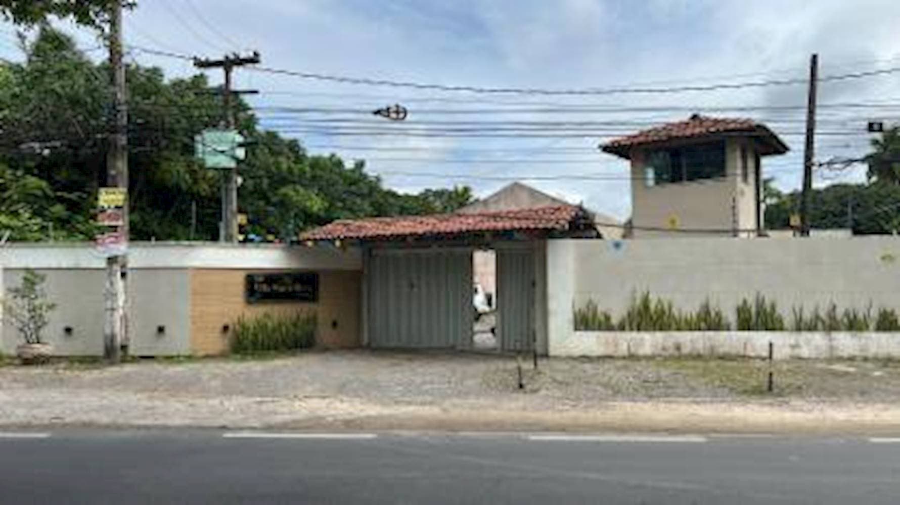 Foto 1 de 15: Casa em leilão em Paulista - PE — Casa em Poty - Paulista/PE