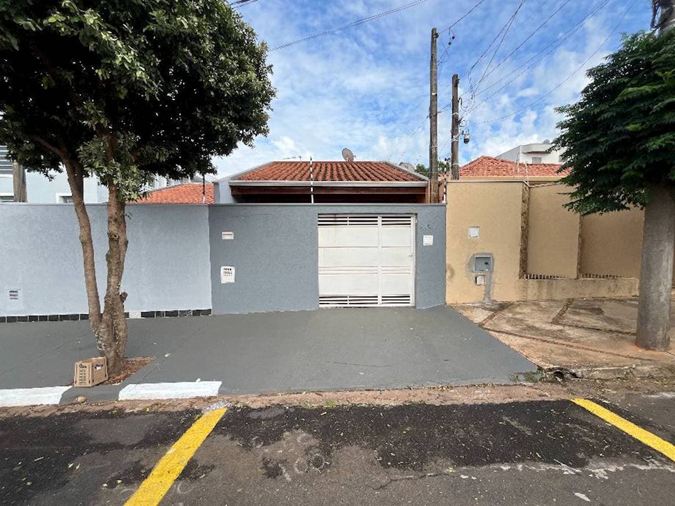 Foto 1 de 4: Comercial em leilão em Araraquara - SP — Prédio em Pinheiros - Araraquara/SP