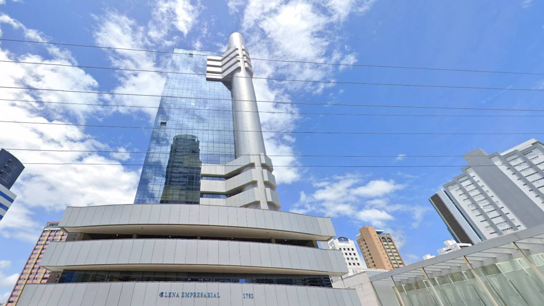 Foto 2 de 5: Comercial em leilão em Salvador - BA — Loja no "Edifício Lena Empresarial" - Pituba - Salvador/BA