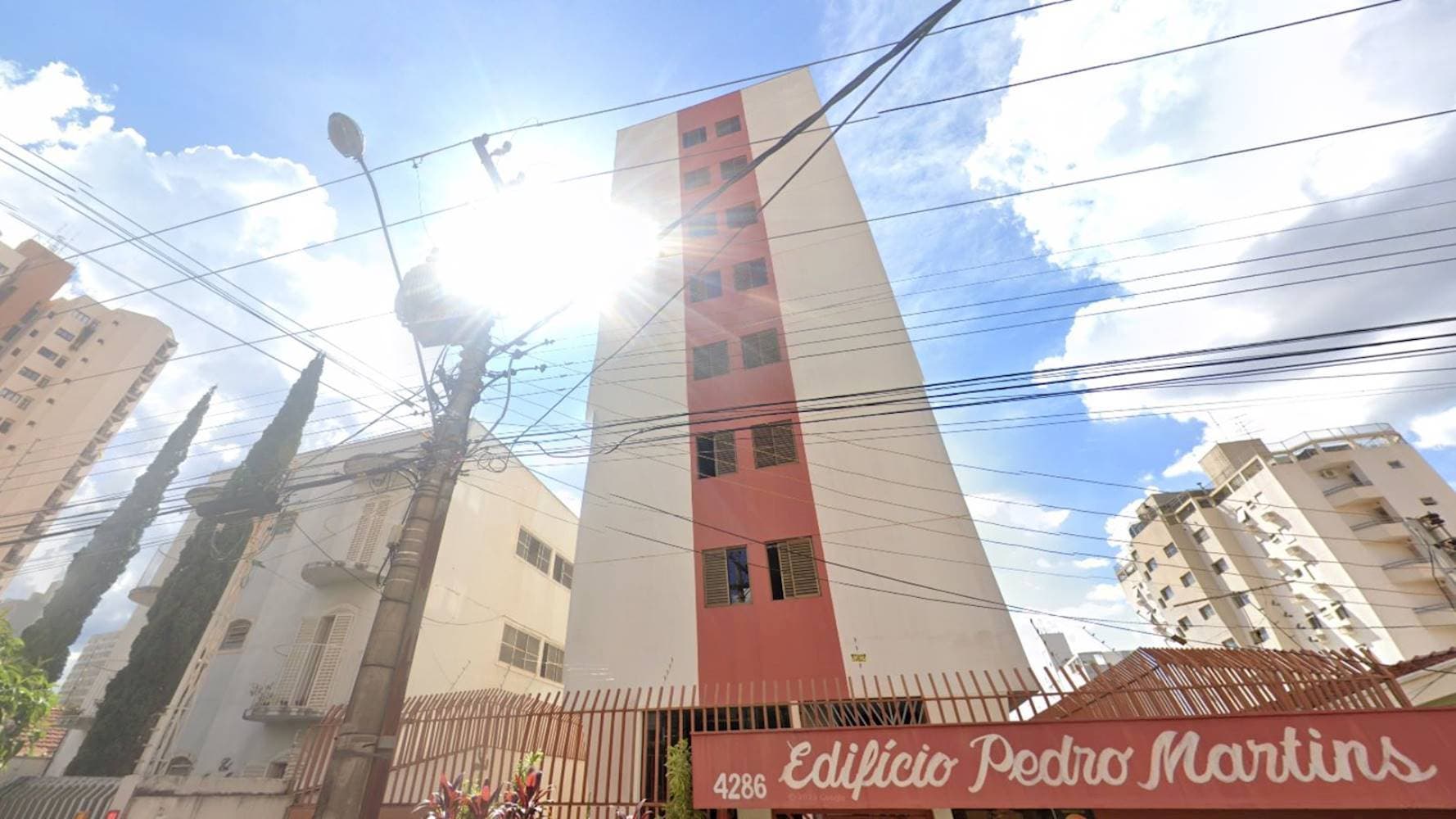 Foto 5 de 5: Apartamento em leilão em São José Do Rio Preto - SP — Apartamento no " Edifício Pedro Martins" - Vila Imperial -  São José do Rio Preto/SP