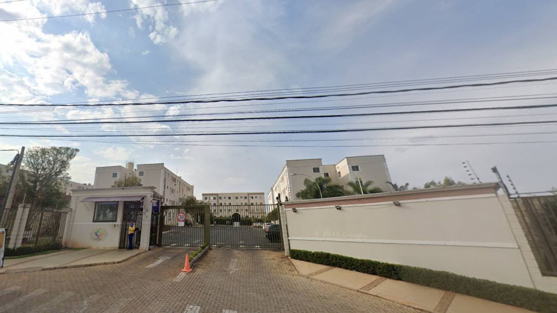 Foto 2 de 12: Apartamento em leilão em Araraquara - SP — Apartamento no "Condomínio Parque Apoema" - Jardim América - Araraquara/SP