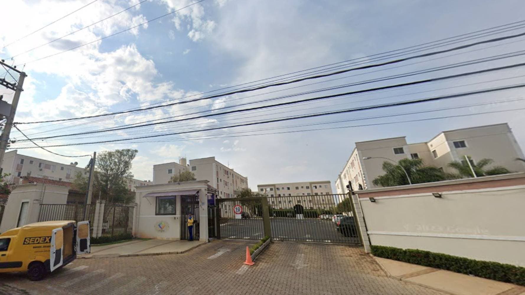 Foto 3 de 12: Apartamento em leilão em Araraquara - SP — Apartamento no "Condomínio Parque Apoema" - Jardim América - Araraquara/SP