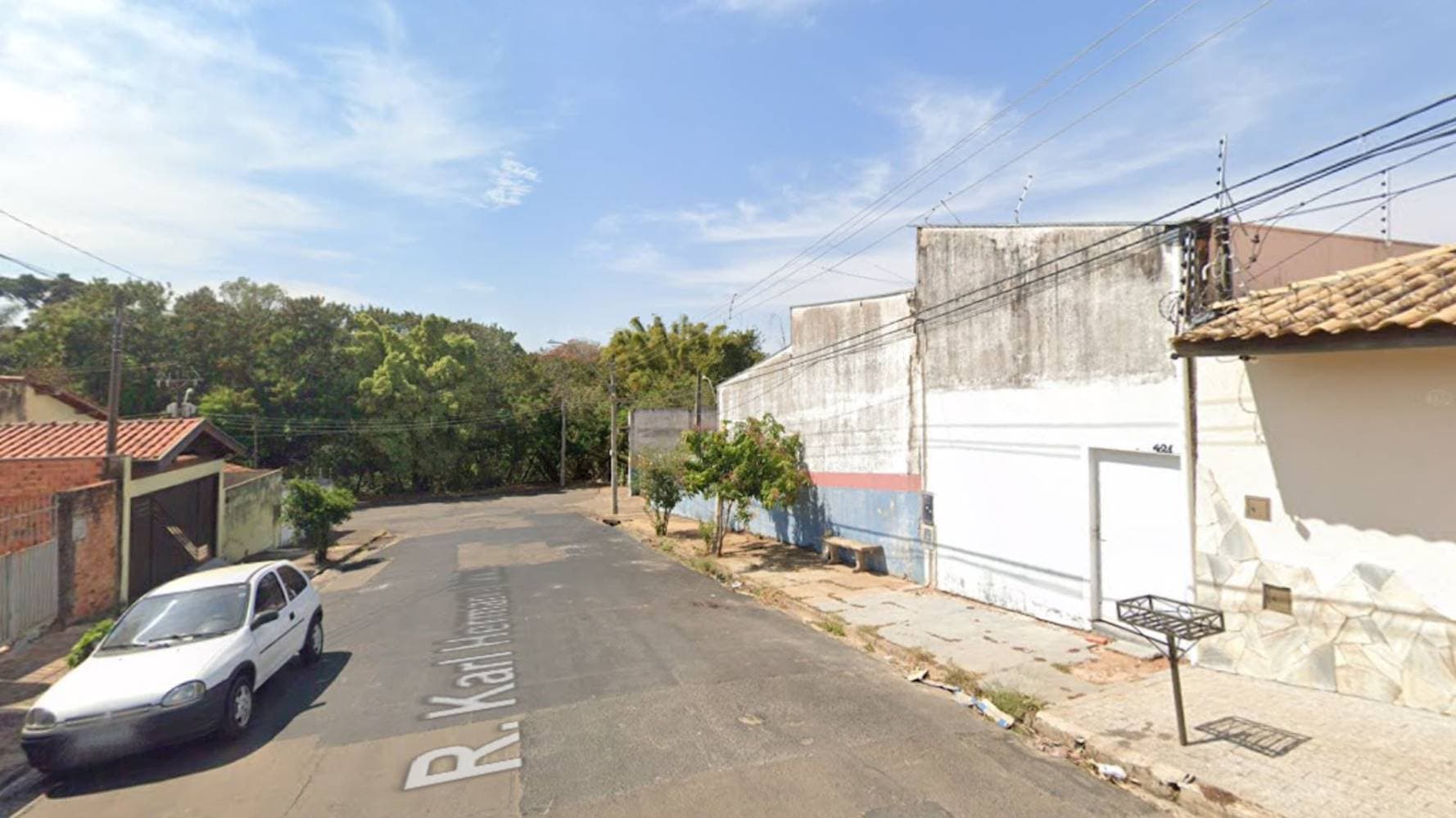 Foto 12 de 13: Casa em leilão em São Carlos - SP — Casa no Jardim Munique em São Carlos/SP