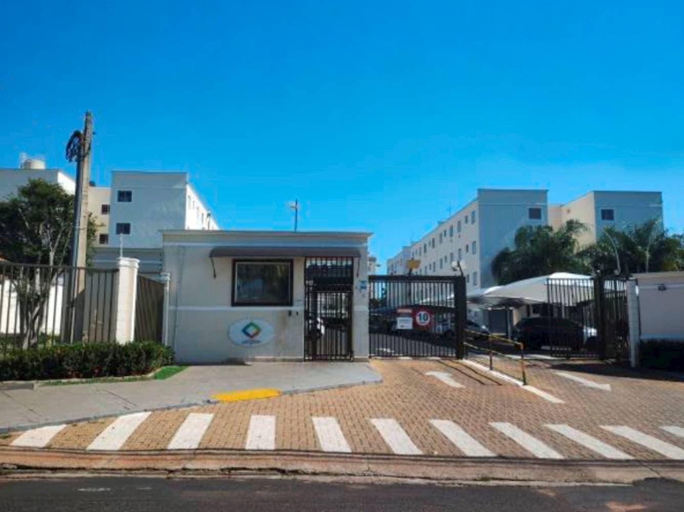 Foto 4 de 12: Apartamento em leilão em Araraquara - SP — Apartamento no "Condomínio Parque Apoema" - Jardim América - Araraquara/SP