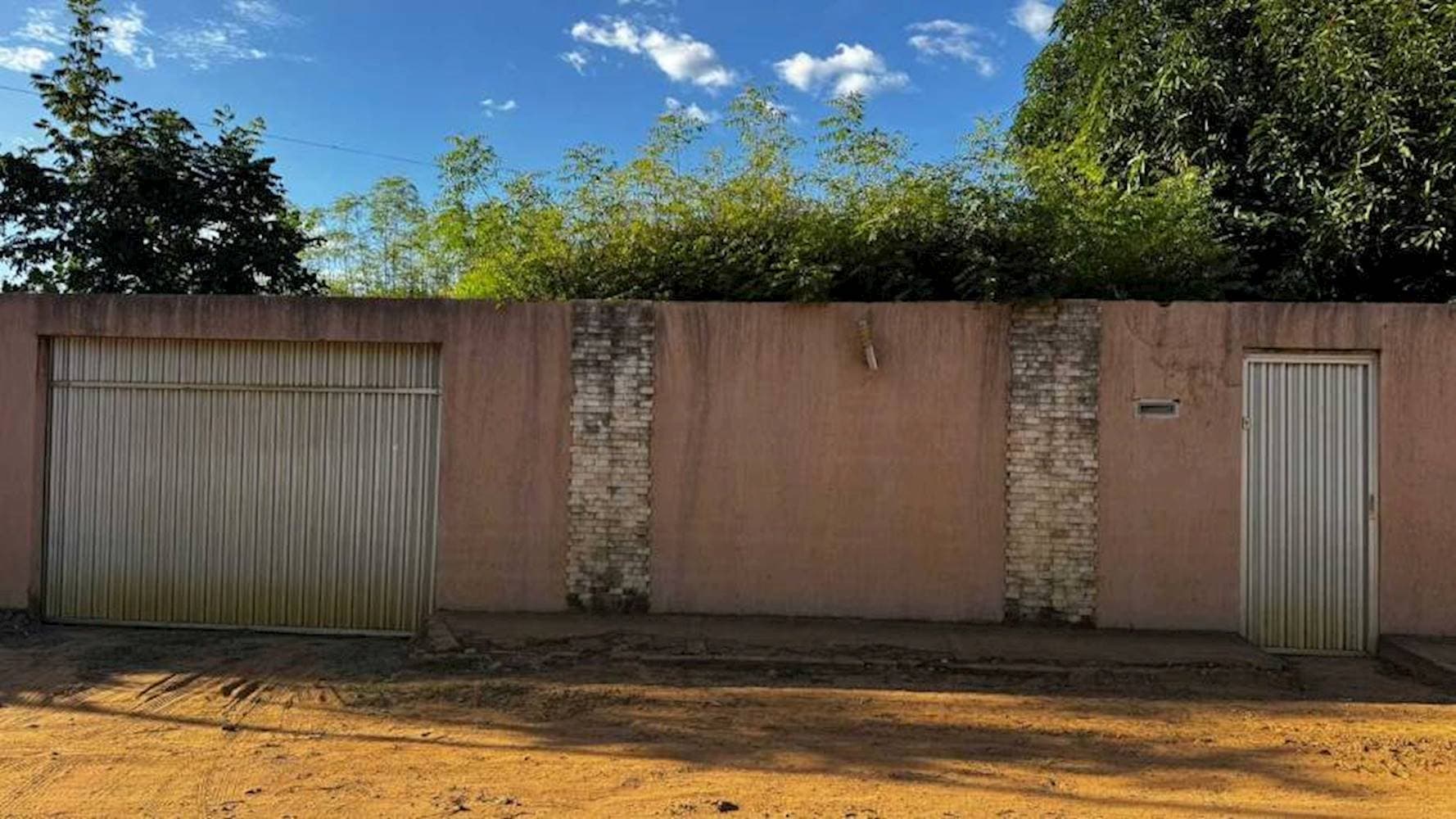 Foto 1 de 9: Casa em leilão em Sambaíba - MA, bairro Centro — Casa no Centro - Sambaíba/MA